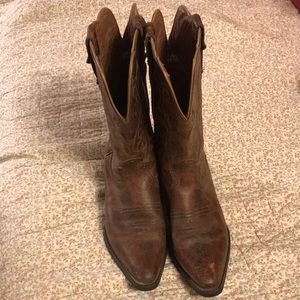 Women’s Justin boots
